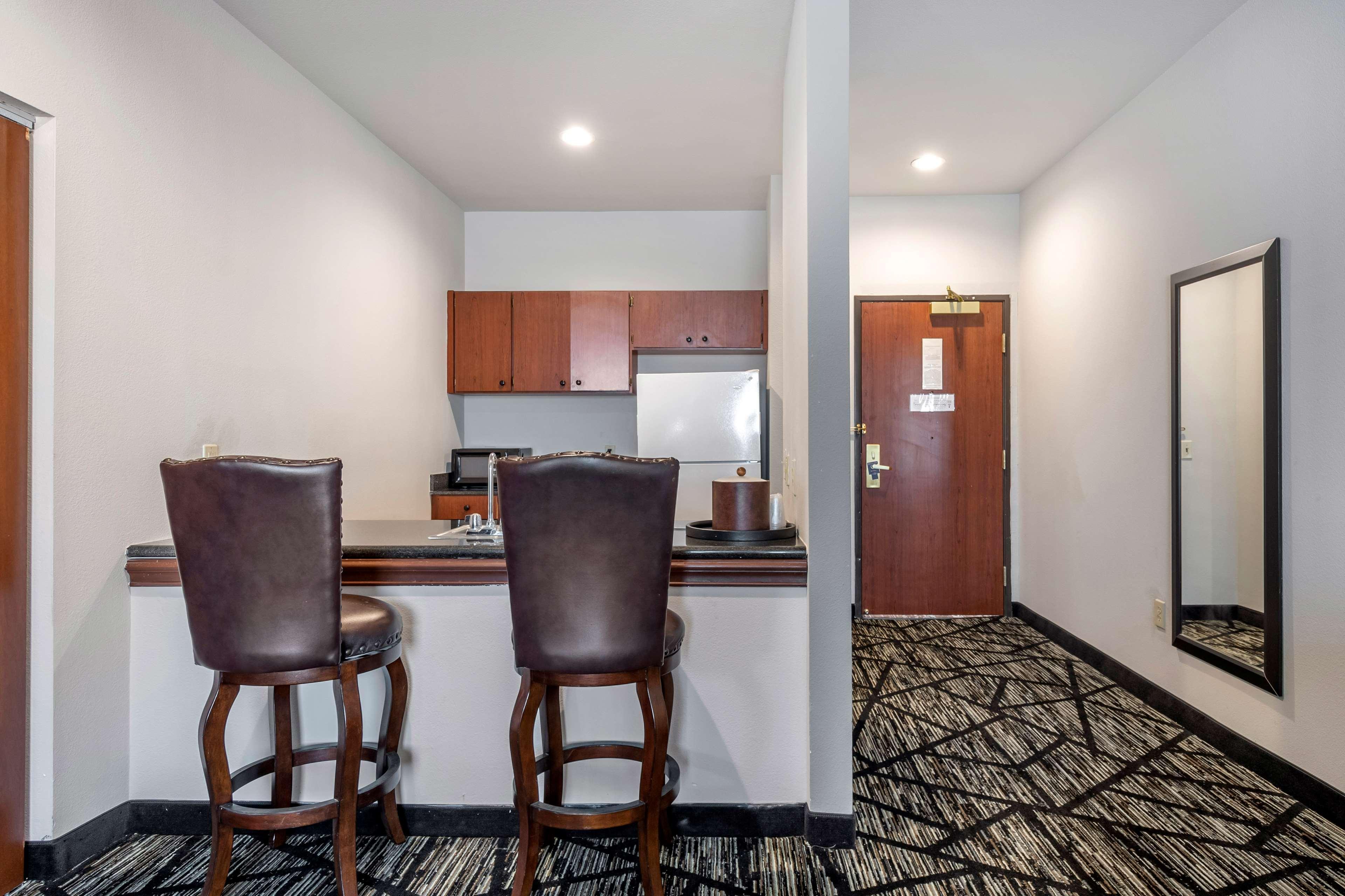 Best Western Plus Mckinney Inn And Suites Exterior photo