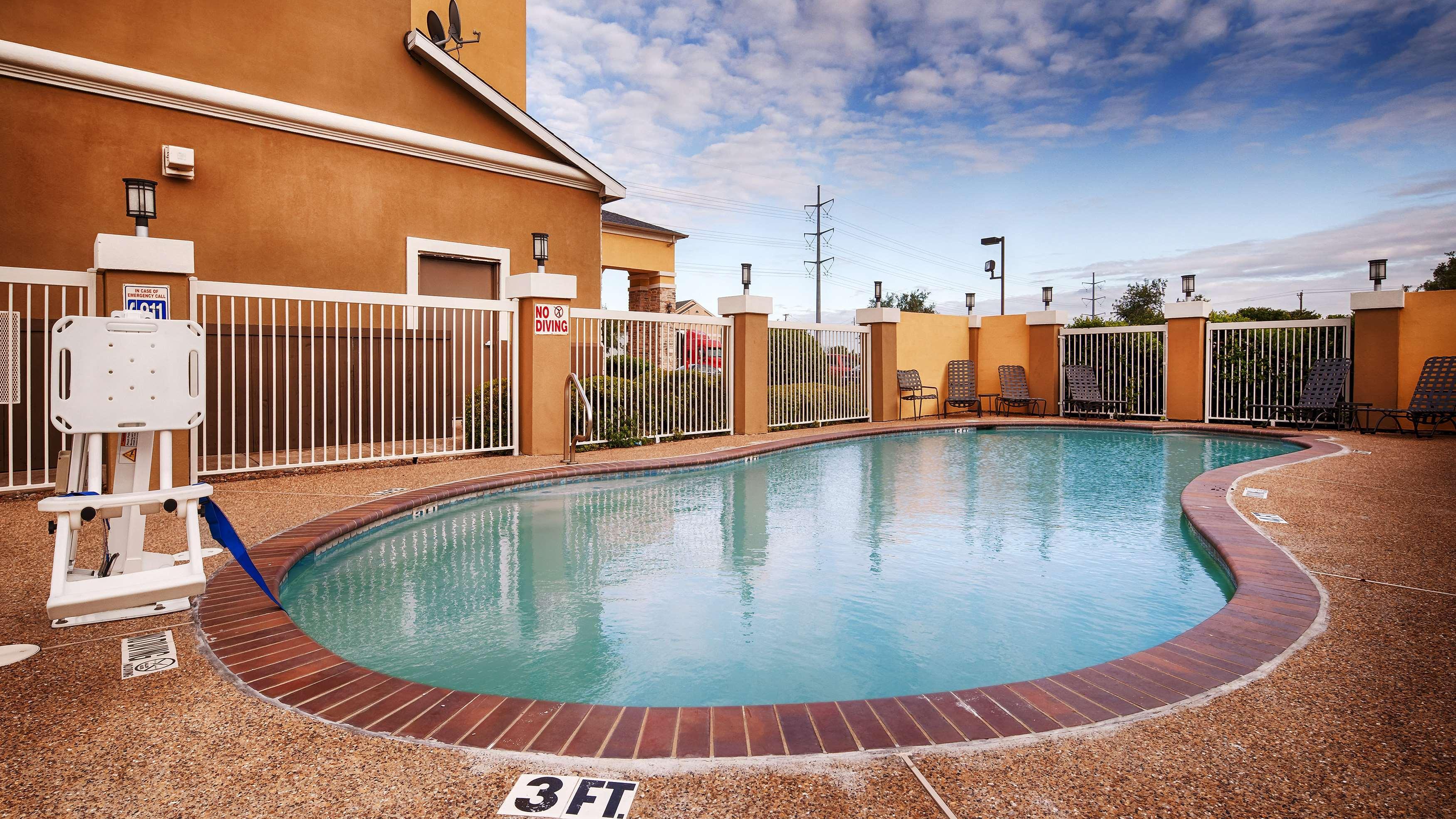 Best Western Plus Mckinney Inn And Suites Exterior photo